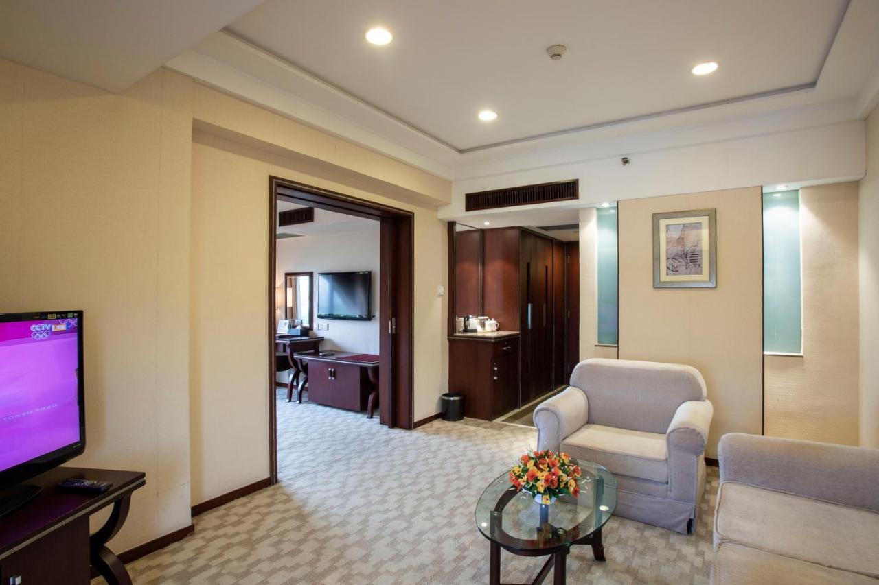 Guangdong Victory Hotel -Shamian Island Гуанджоу Екстериор снимка